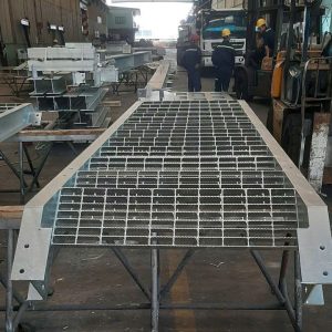 Bậc cầu thang grating chịu lực