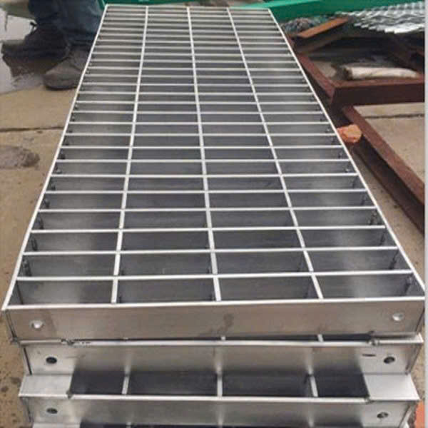 Tấm Grating inox 304 có độ bền cao Tấm Grating inox 304 có độ bền cao