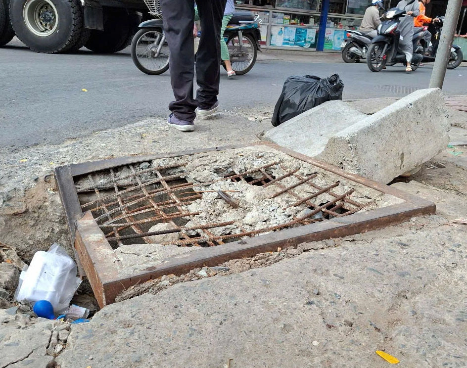 Chọn vật liệu nắp hố ga kém chất lượng gây hư hỏng nhanh Chọn vật liệu nắp hố ga kém chất lượng gây hư hỏng nhanh