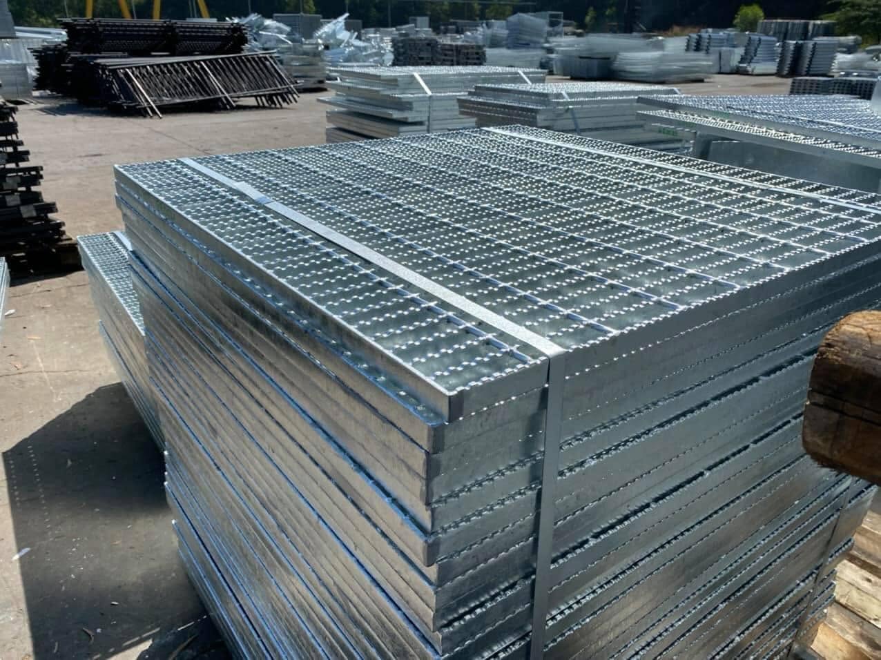 Sàn thép grating mạ kẽm Sàn thép grating mạ kẽm